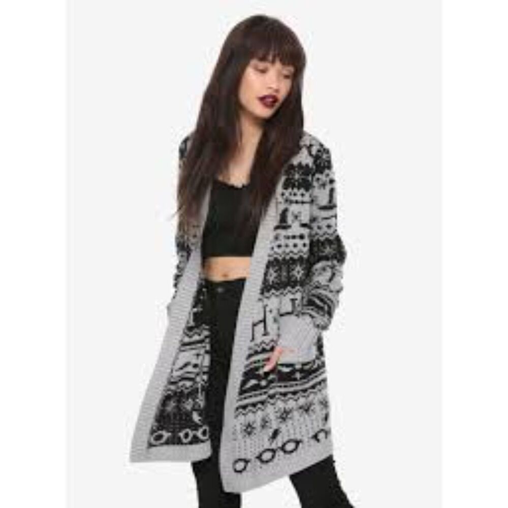 Hot Topic Harry Potter Fair Isle Girls Cardigan In Grey And Black Size S